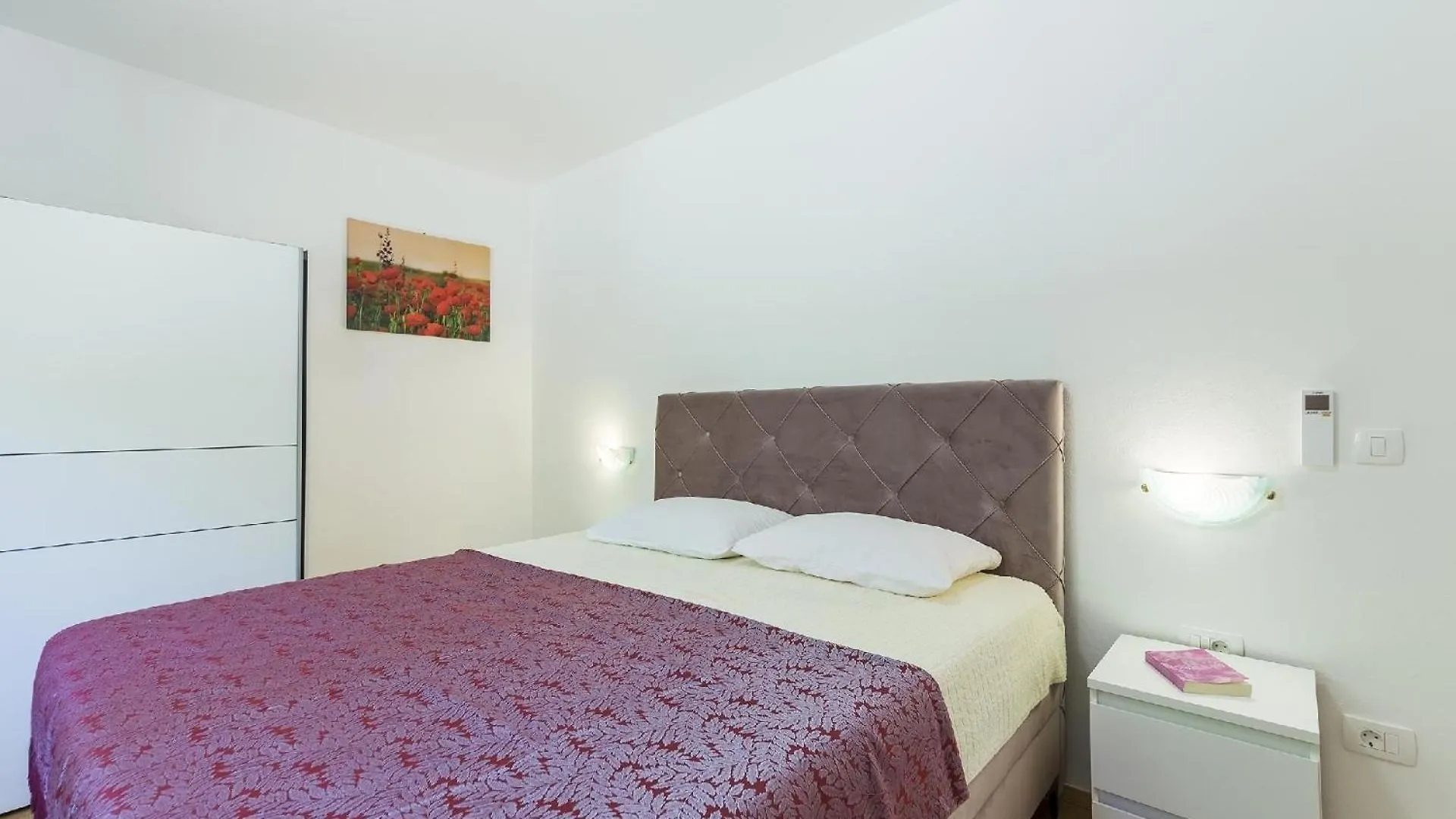 Ferienhaus Mit Privatpool Fuer 12 Personen Ca 254 Qm In Labin, Istrien Bucht Von Rasa بيت للعطل لابين