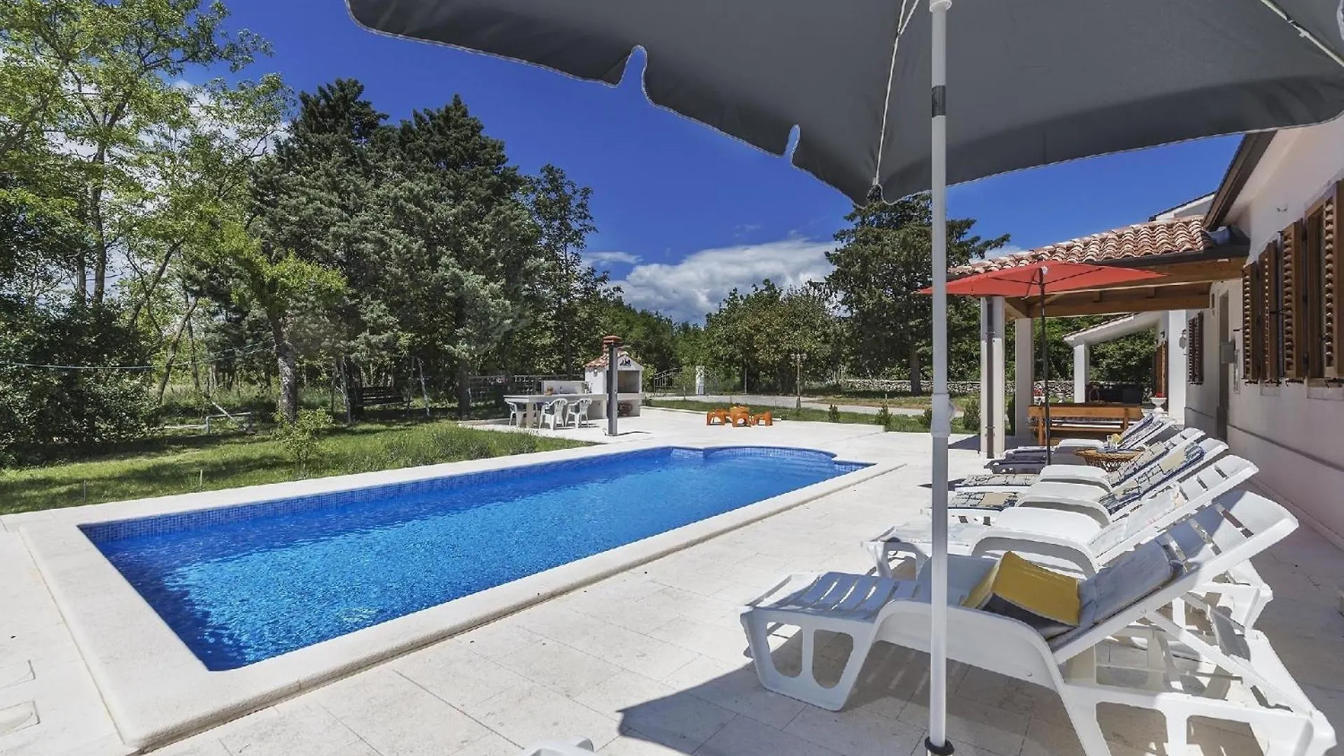 Ferienhaus Mit Privatpool Fuer 12 Personen Ca 254 Qm In Labin, Istrien Bucht Von Rasa بيت للعطل لابين